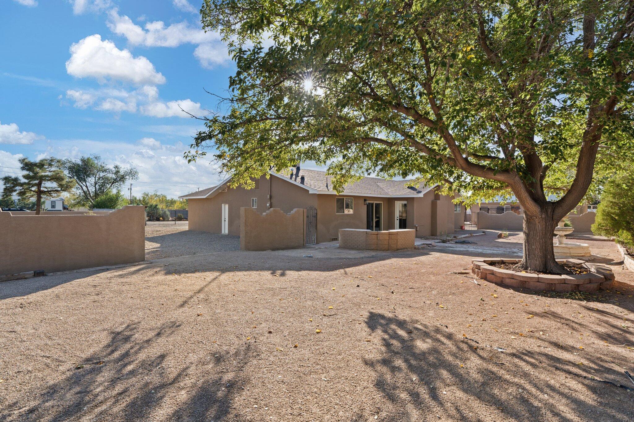 425 El Ensueno Road, Albuquerque, New Mexico image 31