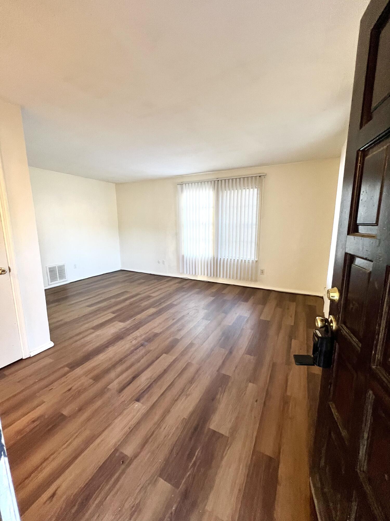 12200 Candelaria Road NE