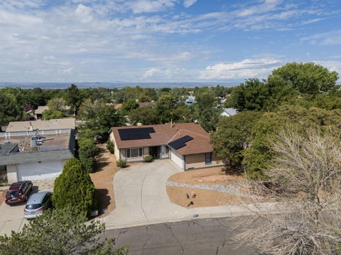 Photo of 3825 Westerfeld Drive NE, Albuquerque, NM 87111 (MLS # 1111273)