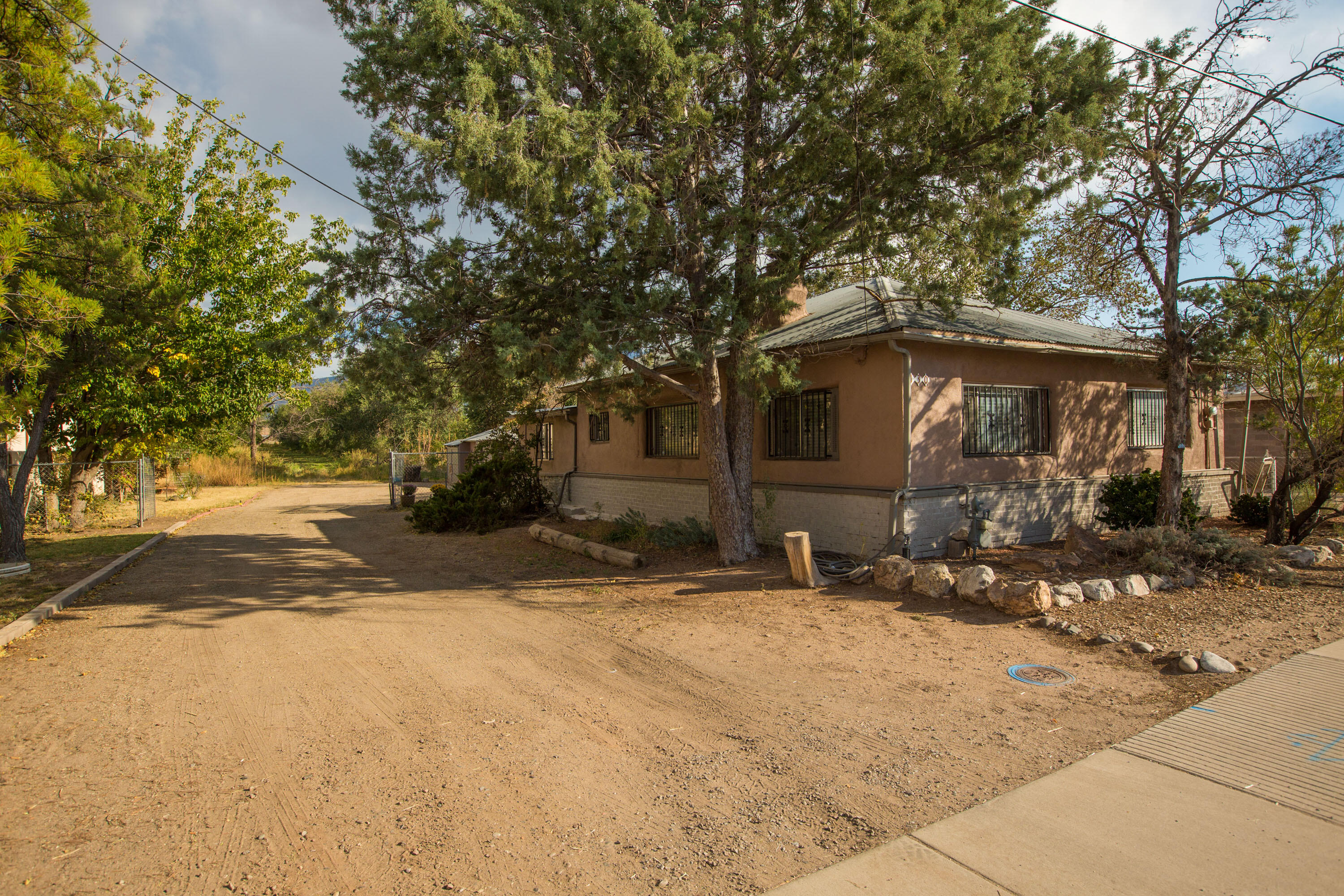 130 Camino Del Pueblo, Bernalillo, New Mexico image 2