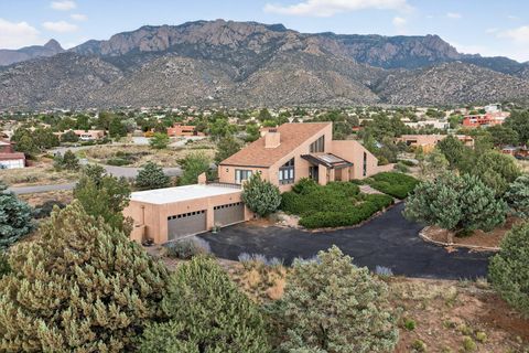 450 LIVE OAK Lane NE Albuquerque NM 87122