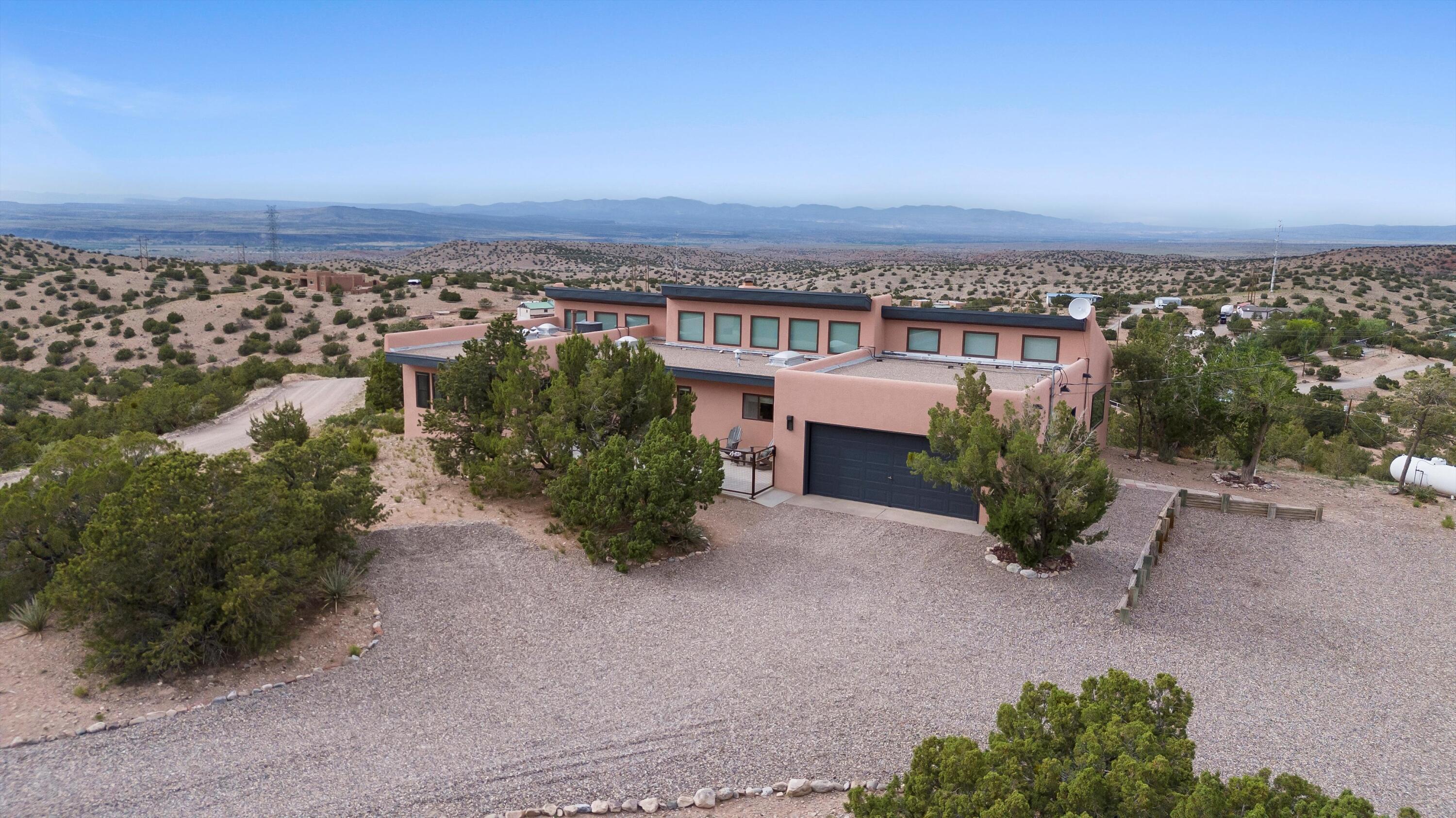 11 Mountain View Road