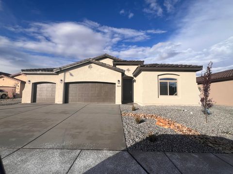 1664 Valle De Colores Street NW Los Lunas NM 87031