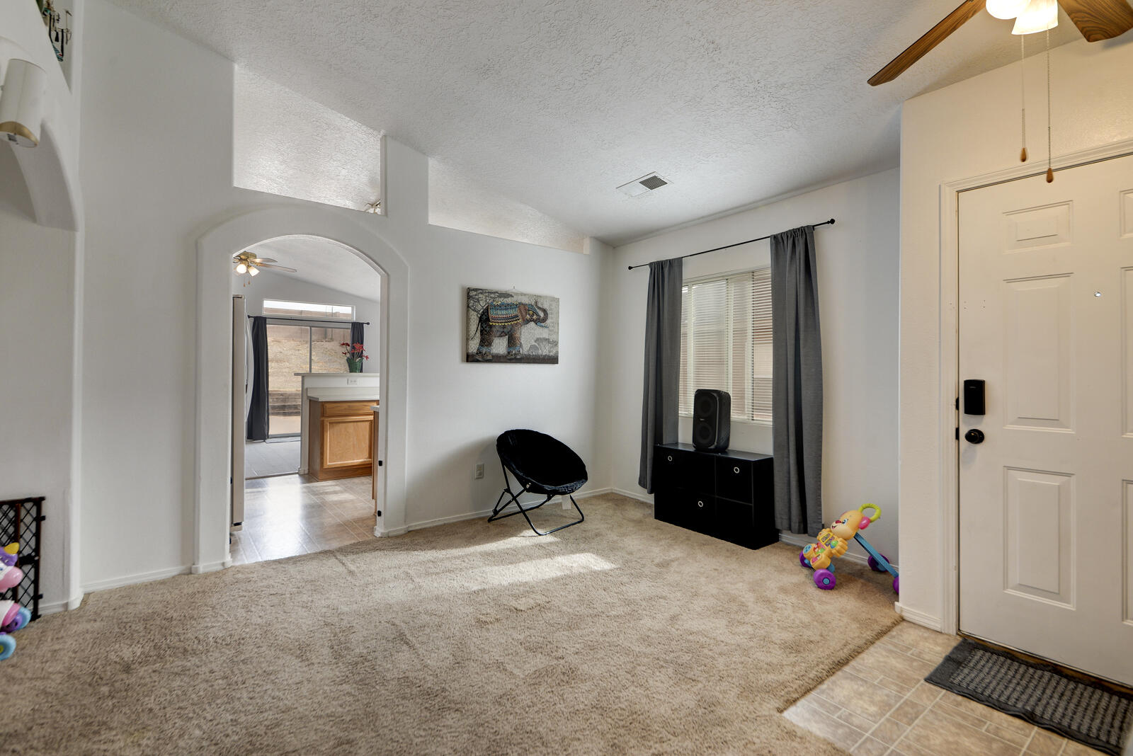 6247 Vaughn Drive, Rio Rancho, New Mexico image 4