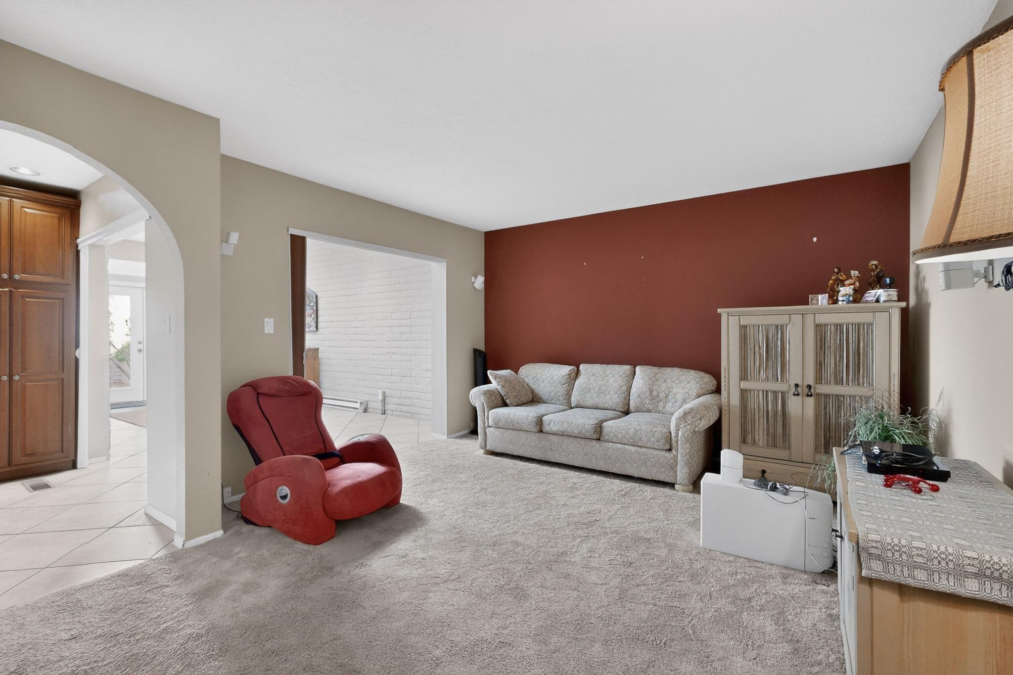 1415 Wagon Train Drive SE