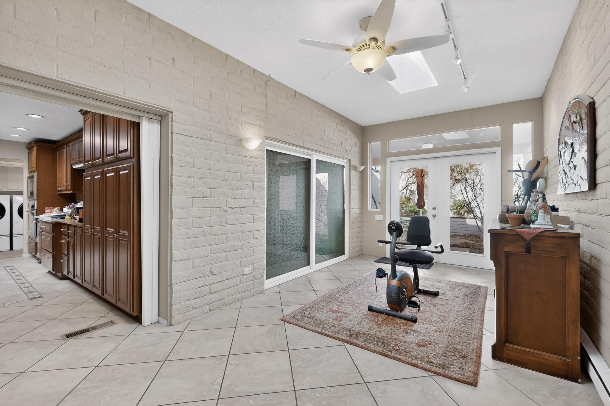 1415 Wagon Train Drive SE