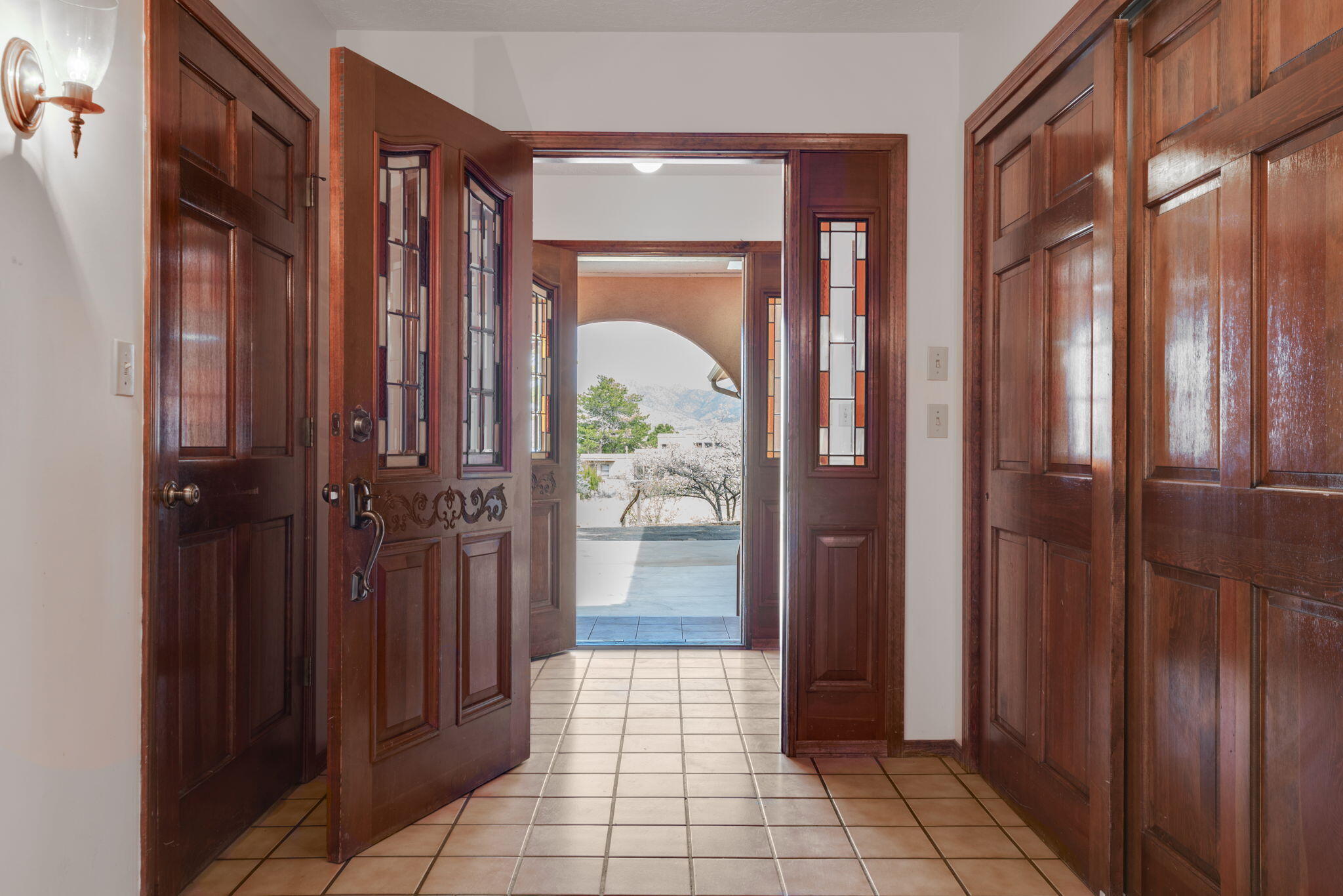 1415 San Rafael Avenue NE