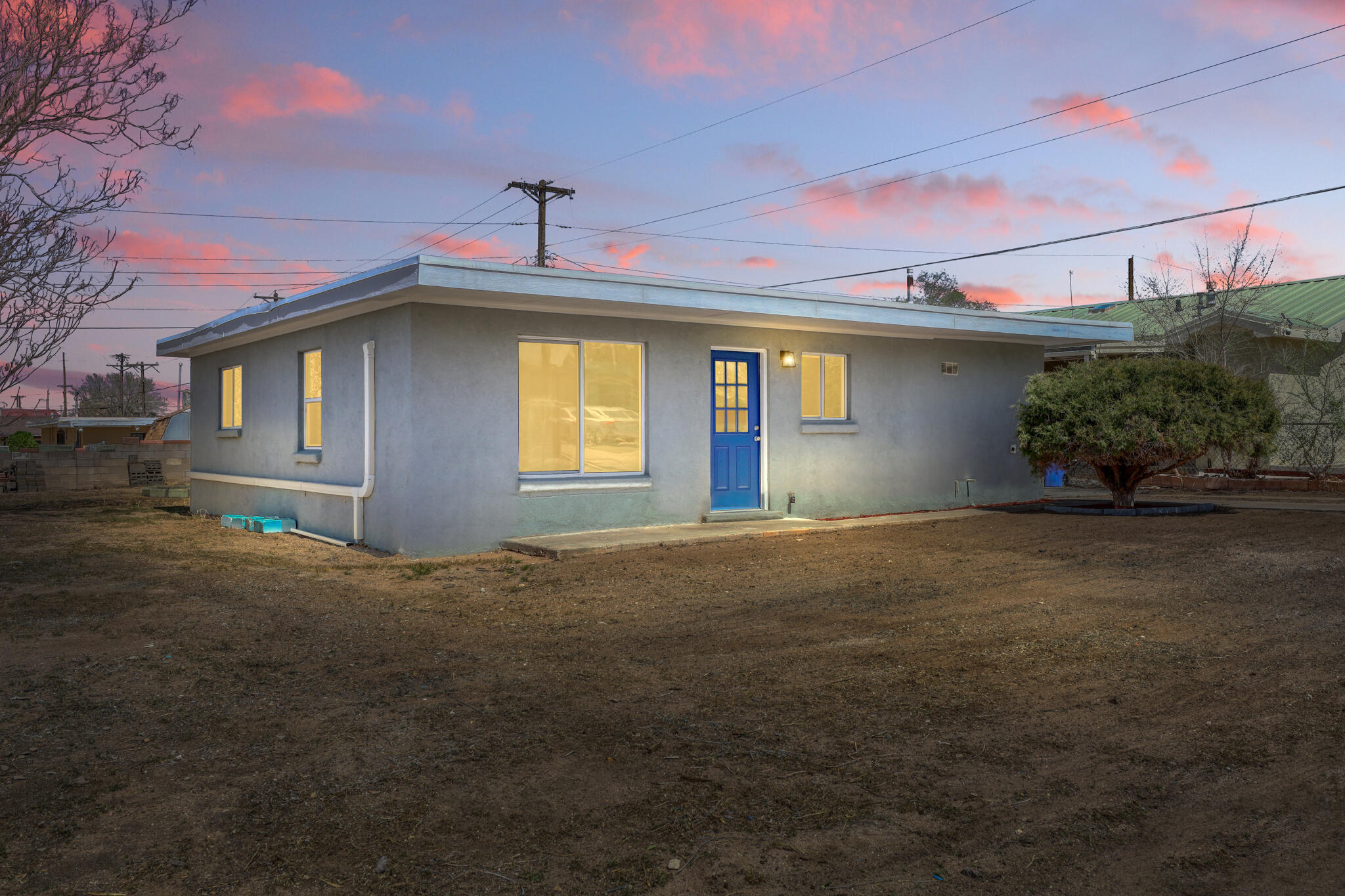 1525 Spence Avenue, Albuquerque, New Mexico image 2