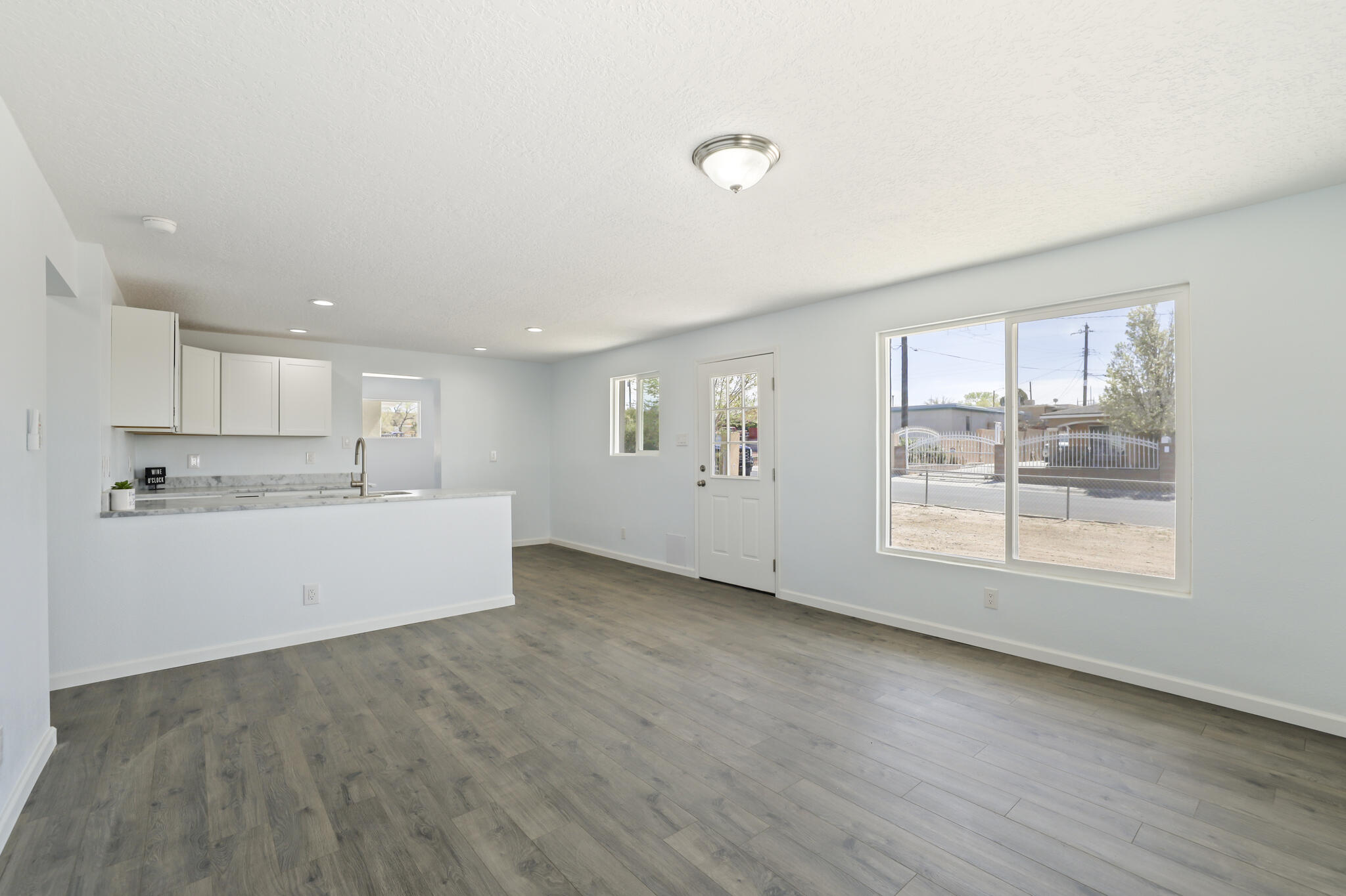 1525 Spence Avenue, Albuquerque, New Mexico image 6