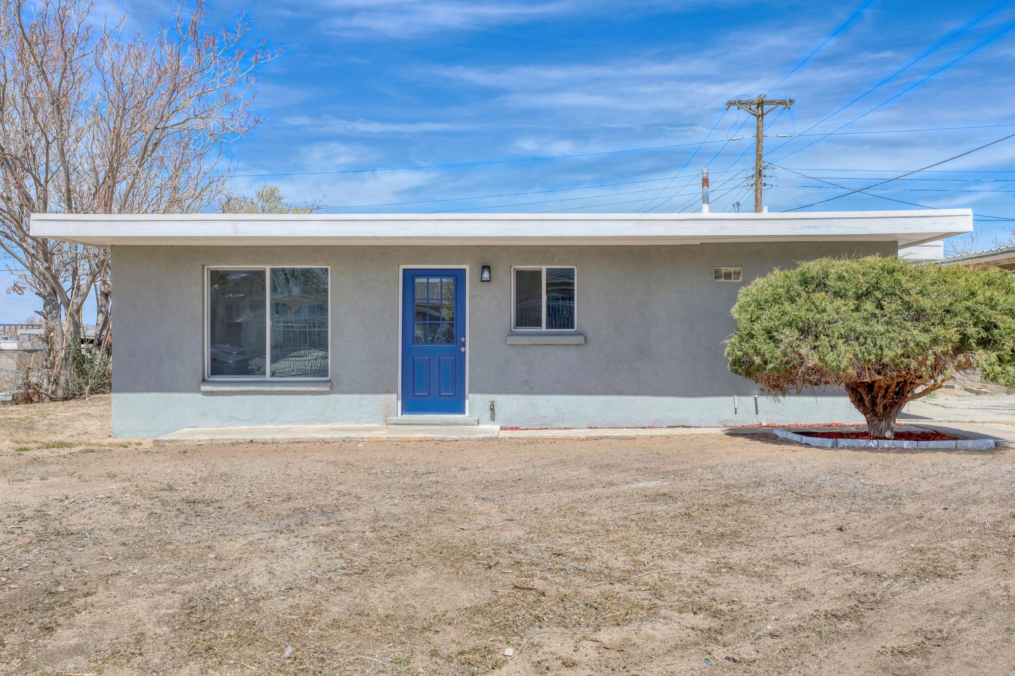 1525 Spence Avenue, Albuquerque, New Mexico image 1
