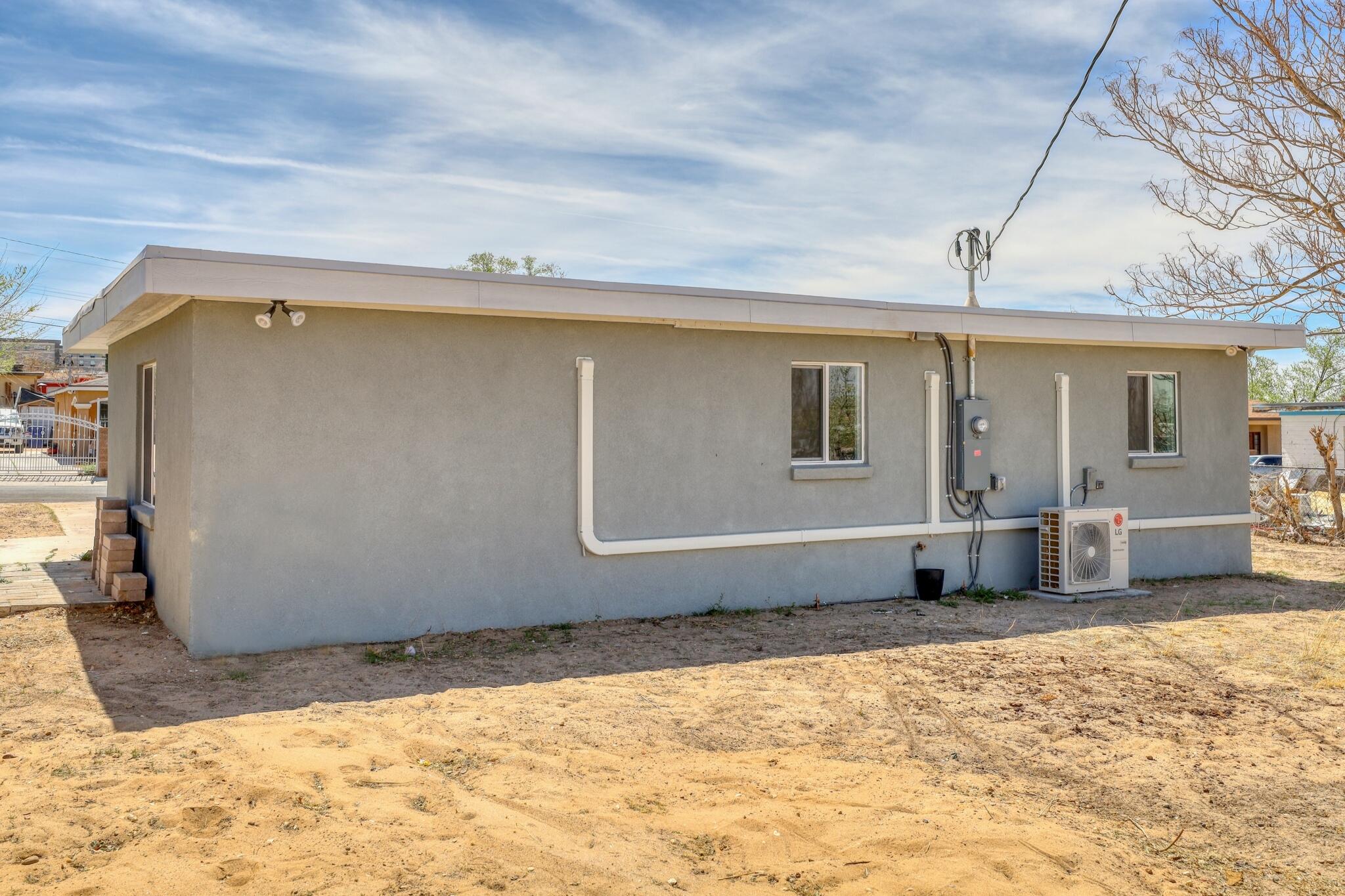1525 Spence Avenue, Albuquerque, New Mexico image 25