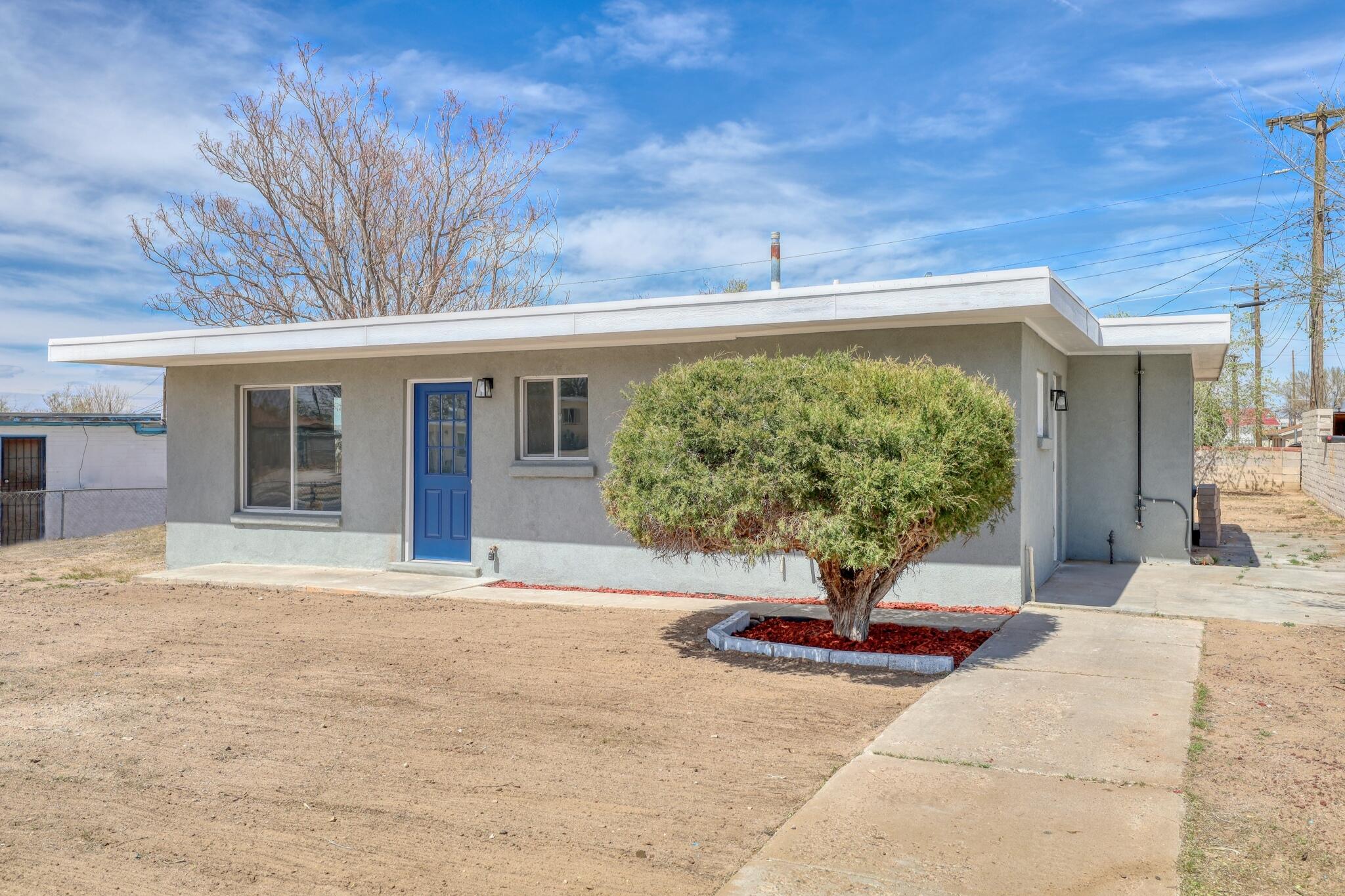 1525 Spence Avenue, Albuquerque, New Mexico image 4