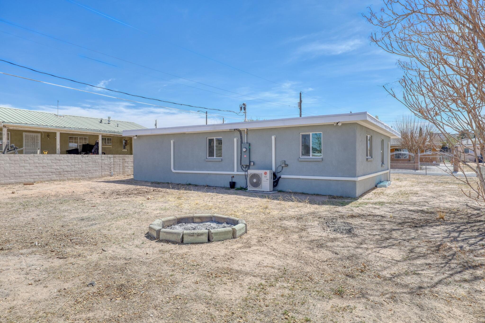 1525 Spence Avenue, Albuquerque, New Mexico image 26