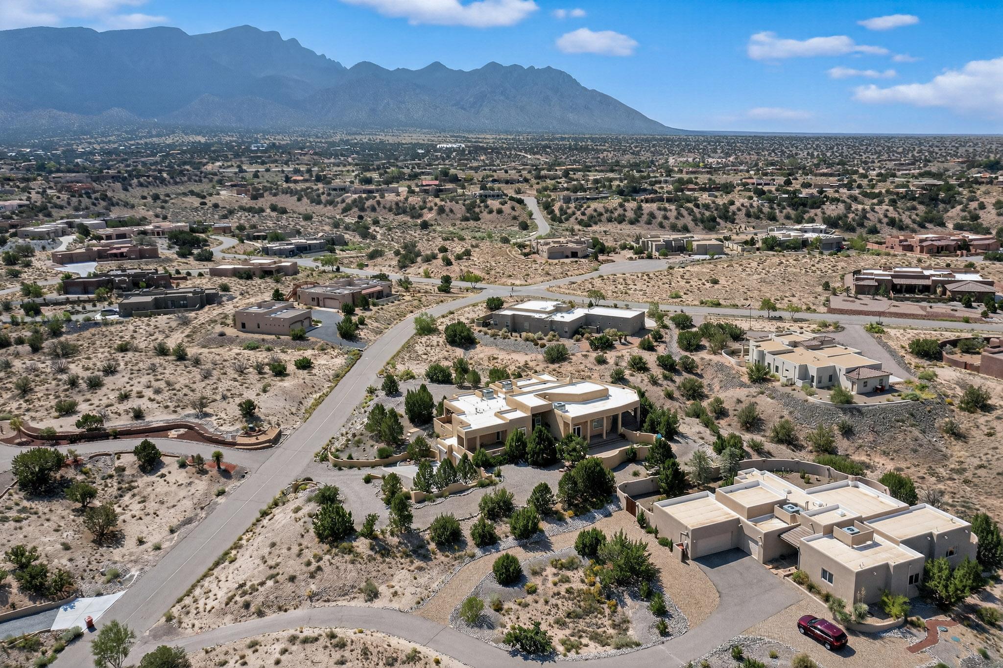 5 BASKETWEAVER Court