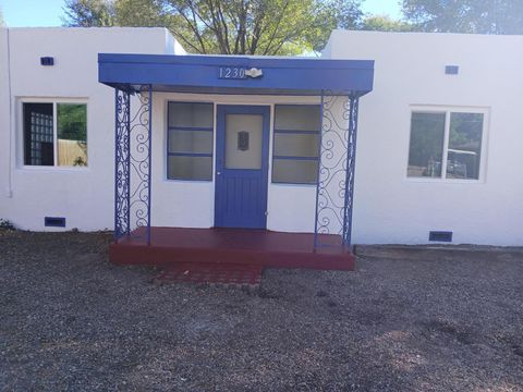 Photo of 1230 Montrose Place SW, Albuquerque, NM 87105 (MLS # 1092510)