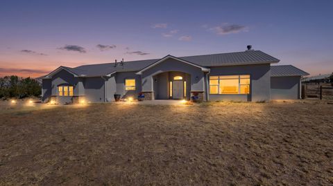 Homes For Sale - 7 Noche Estrellado Ct<br/> Santa Fe County, Edgewood, NM 87015