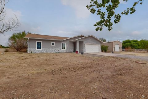 4 Calle Cielo Azul Road Peralta NM 87042