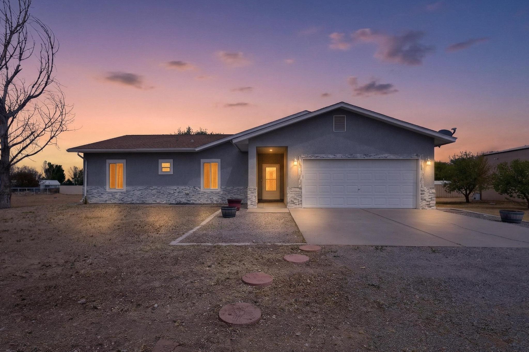 4 Calle Cielo Azul Road