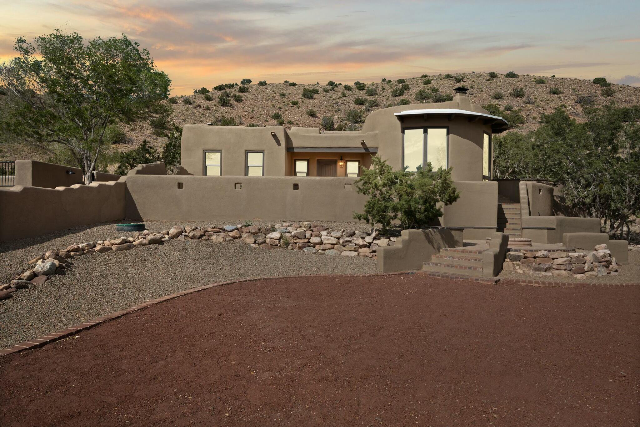 77 Aspen Road, Placitas, New Mexico image 1