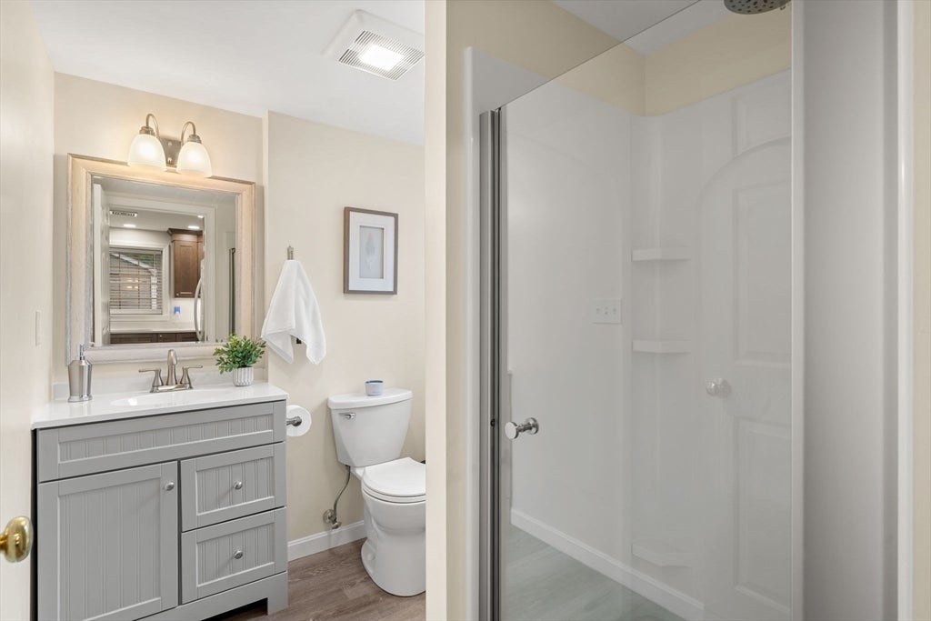 103 Sarno Ln, Tewksbury, MA Photo #24