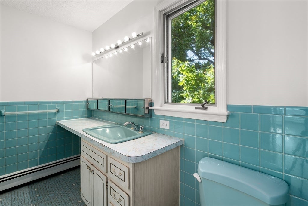 16 Douglas Road, Belmont, MA, 16 Douglas Road, Belmont, MA Photo #14