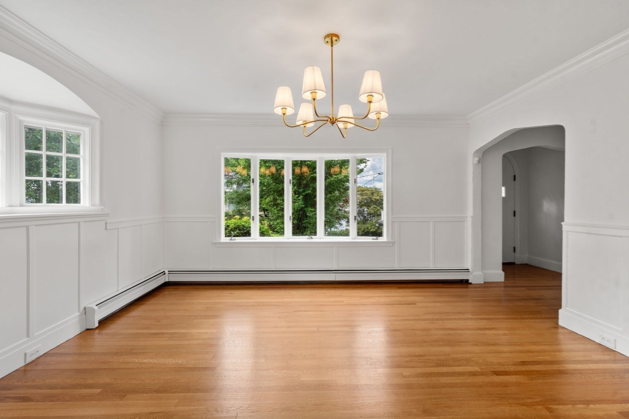 16 Douglas Road, Belmont, MA Photo #6