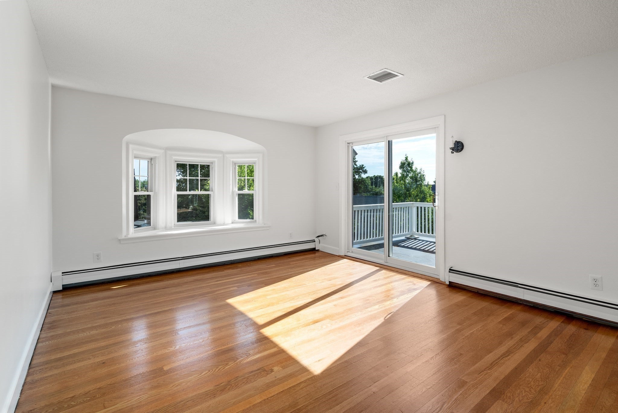 16 Douglas Road, Belmont, MA Photo #11