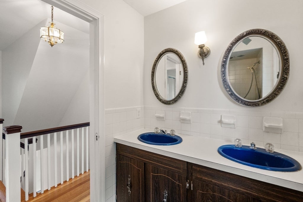 16 Douglas Road, Belmont, MA, 16 Douglas Road, Belmont, MA Photo #17