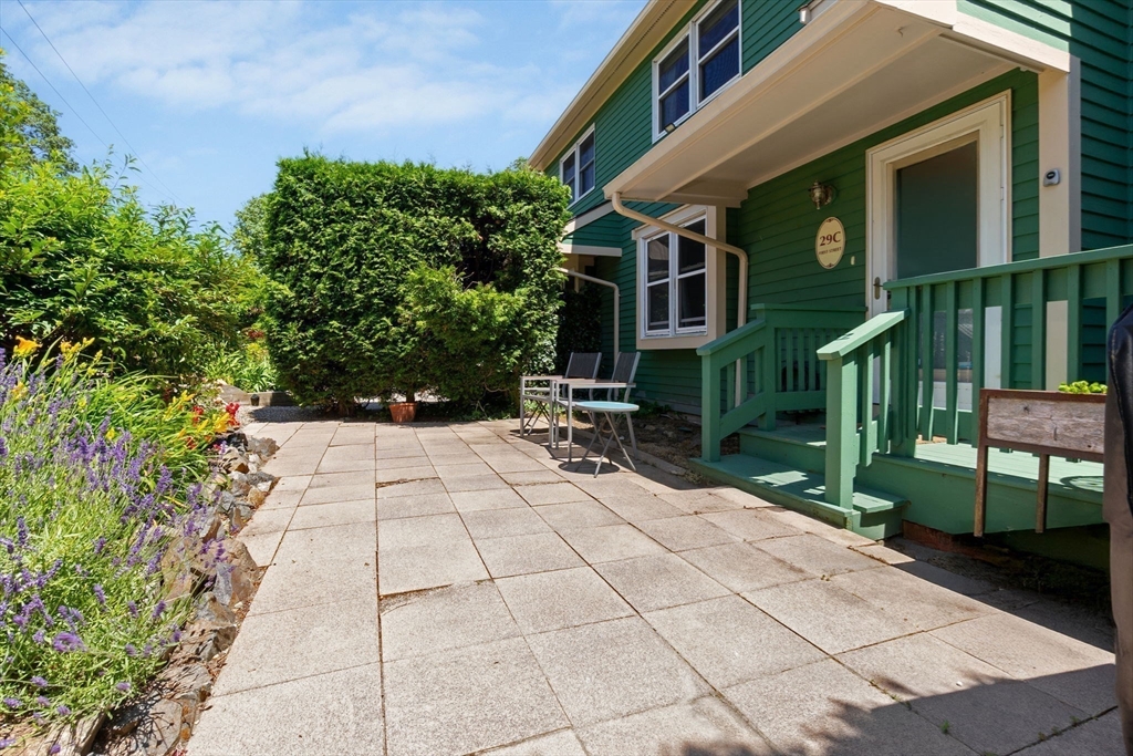 29 1st St C