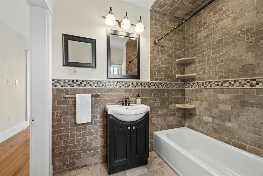 63 Park Terrace Rd, Worcester, MA Photo #29