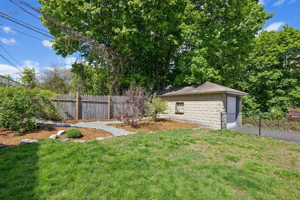 63 Park Terrace Rd, Worcester, MA Photo #39