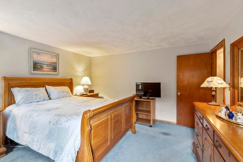 7 Susan Dr, North Reading, MA Photo #23