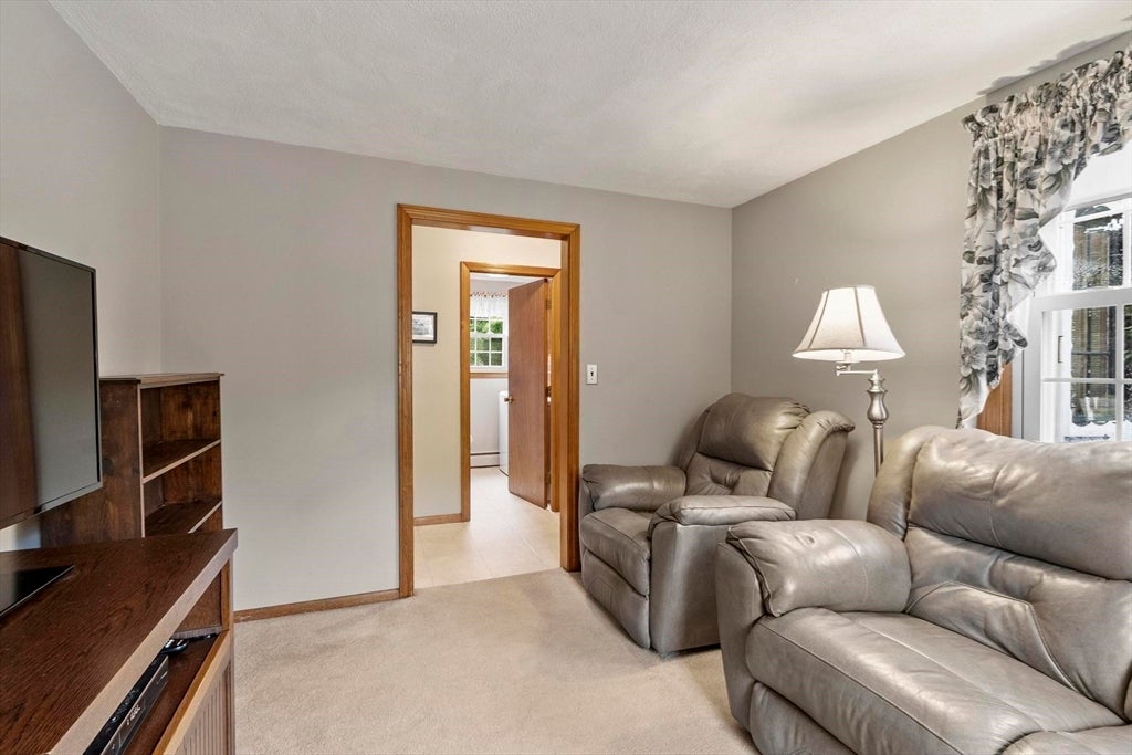 7 Susan Dr, North Reading, MA Photo #20
