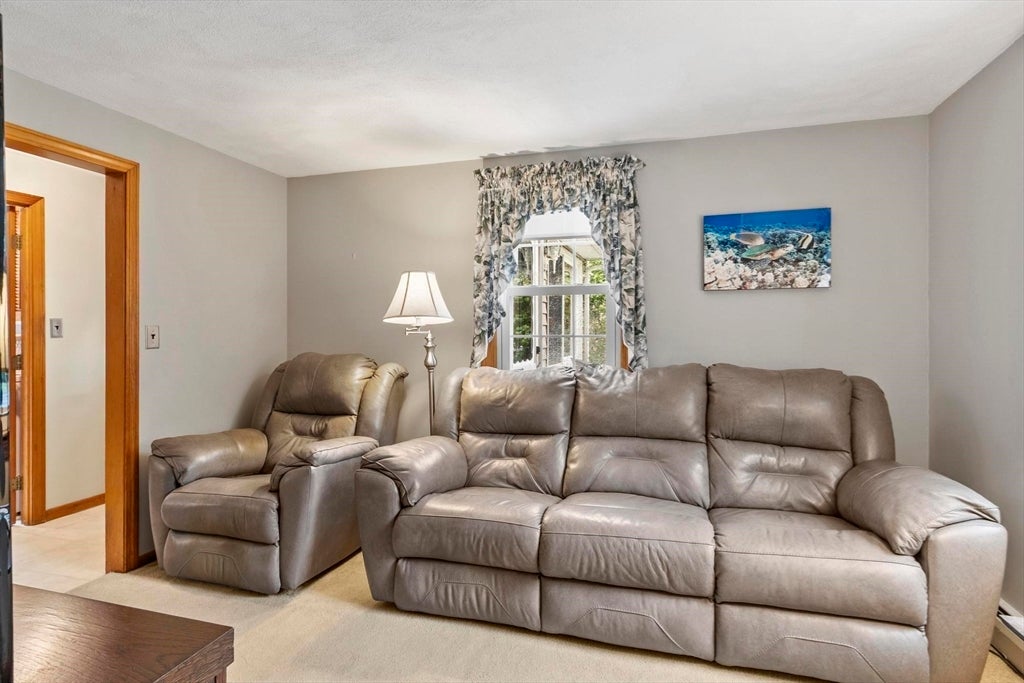 7 Susan Dr, North Reading, MA Photo #19