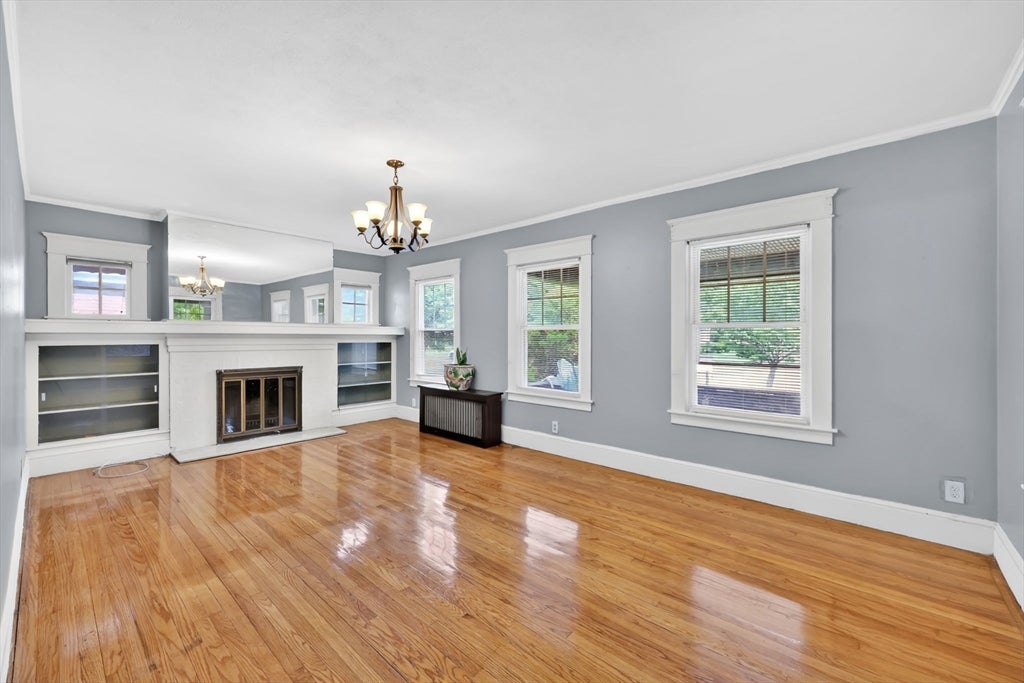 850-852 Sumner Ave
