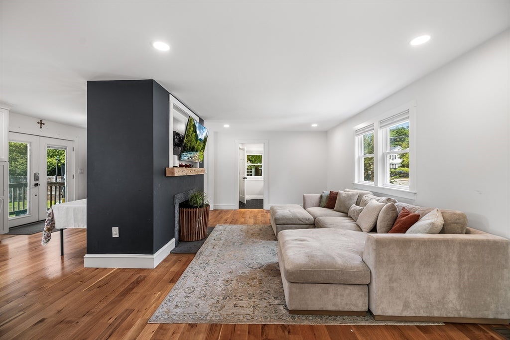 342 Franklin St