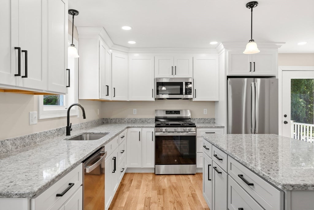28 Quigley Ave #28, Chelmsford, MA, 28 Quigley Ave #28, Chelmsford, MA Photo #5
