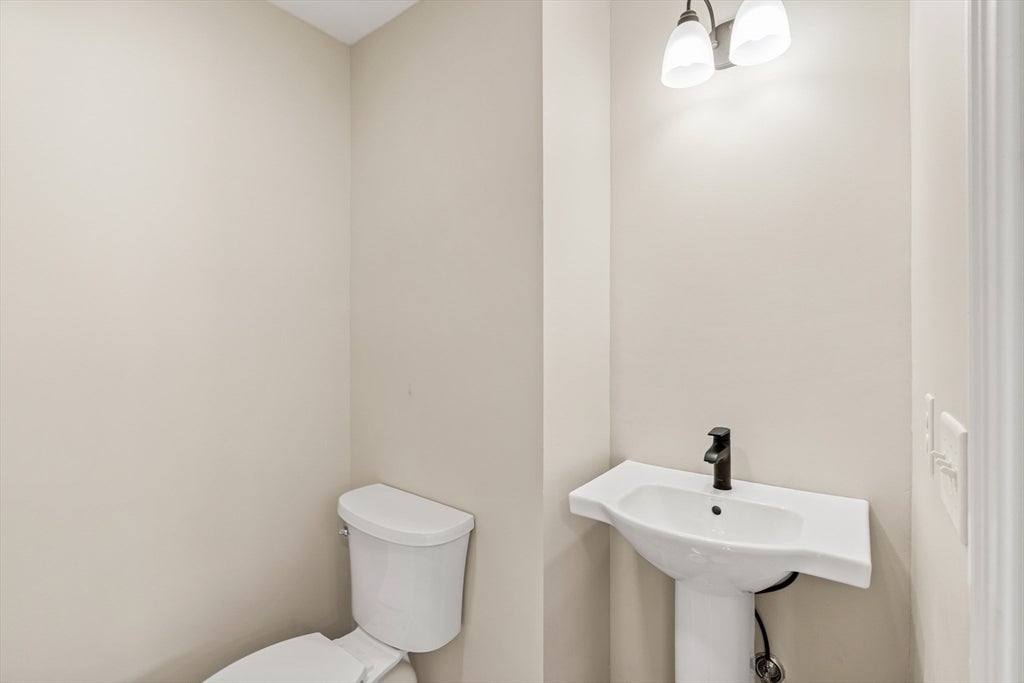 28 Quigley Ave #28, Chelmsford, MA, 28 Quigley Ave #28, Chelmsford, MA Photo #10