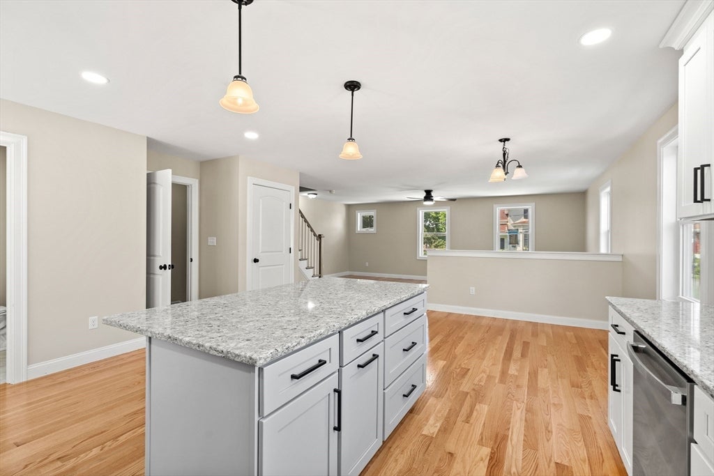 28 Quigley Ave #28, Chelmsford, MA, 28 Quigley Ave #28, Chelmsford, MA Photo #4