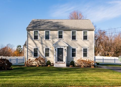 9 Pleasant St Kingston MA 02364