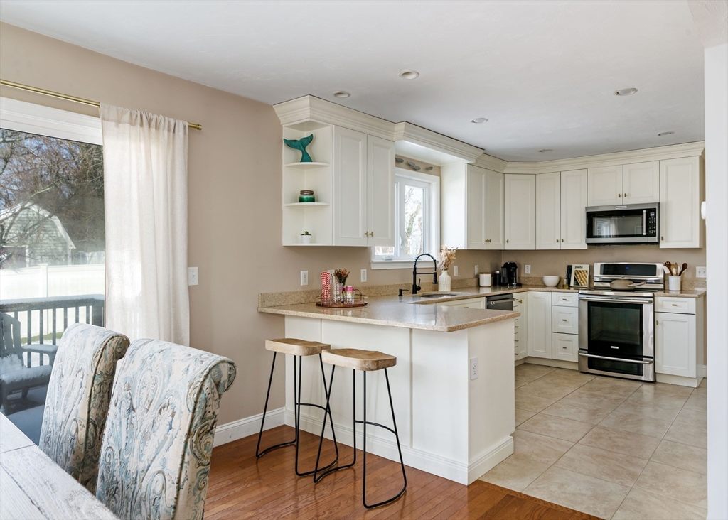 9 Pleasant St