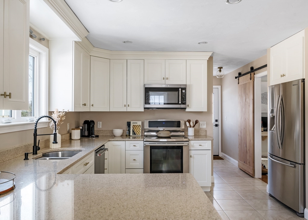 9 Pleasant St