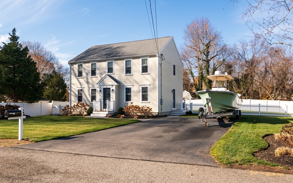 9 Pleasant St