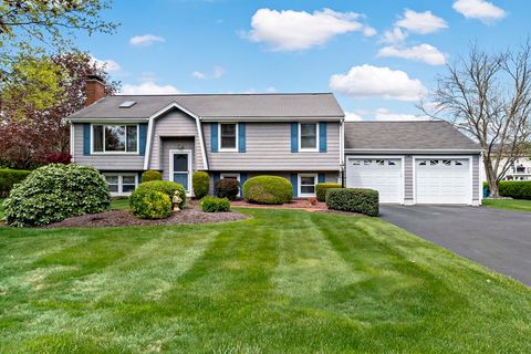 17 Marehaven Drive Seekonk MA 02771