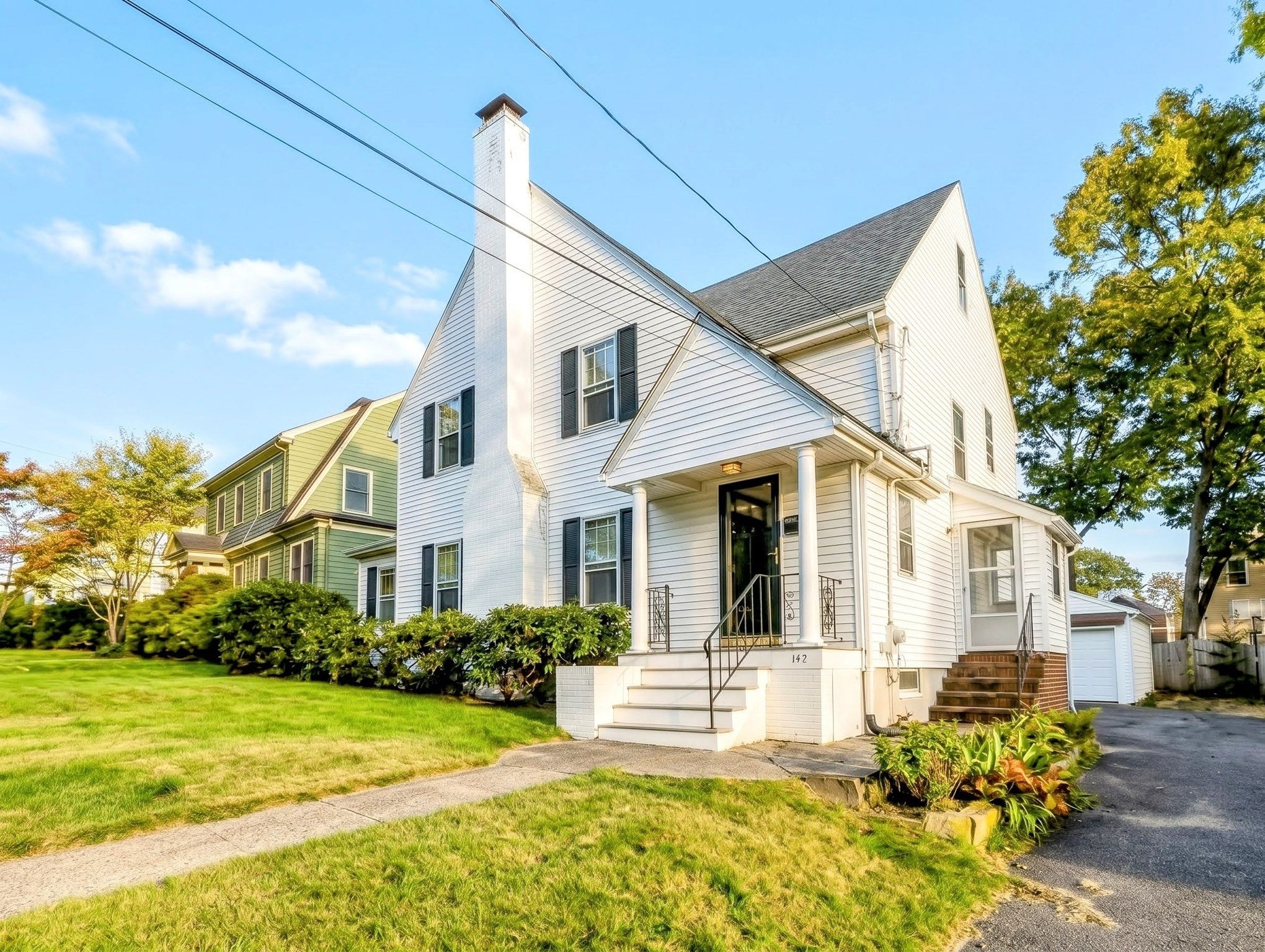 142 Jackson St
