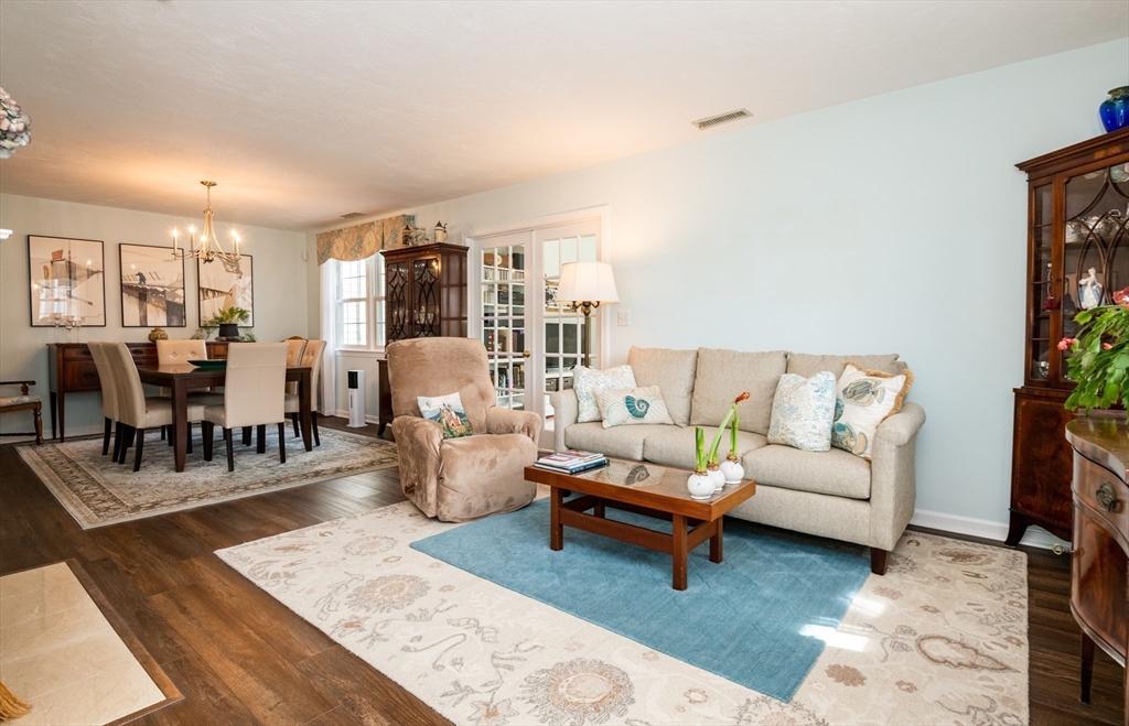 9 Ipswich Woods Dr 9