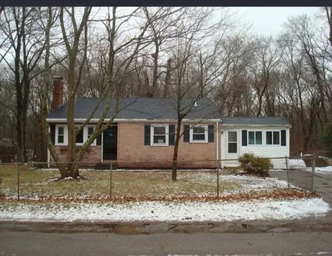 12 Brentwood Ave Avon MA 02322