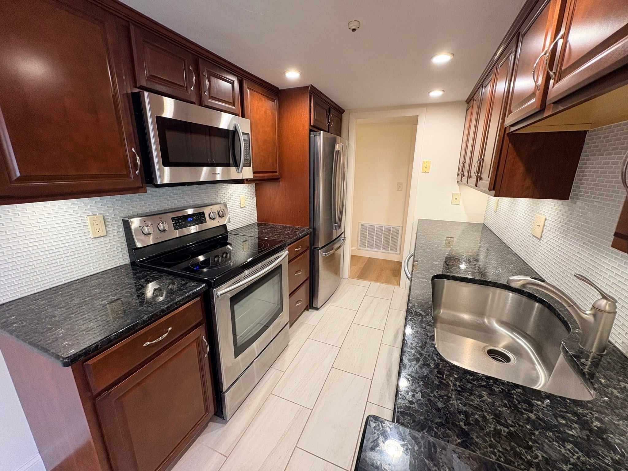34 Brian Dr #C, Stoughton, MA, 34 Brian Dr #C, Stoughton, MA Photo #6