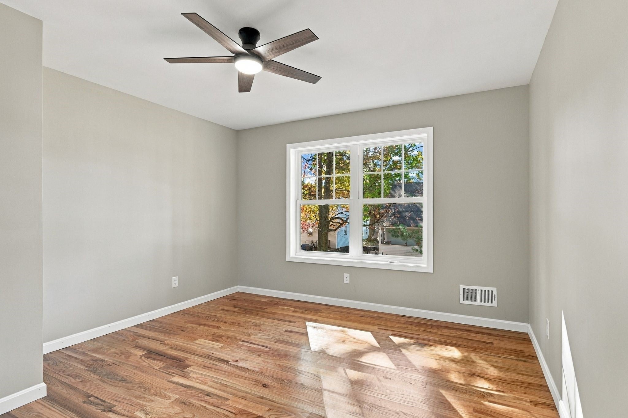 36 Goldenrod, Springfield, MA Photo #31