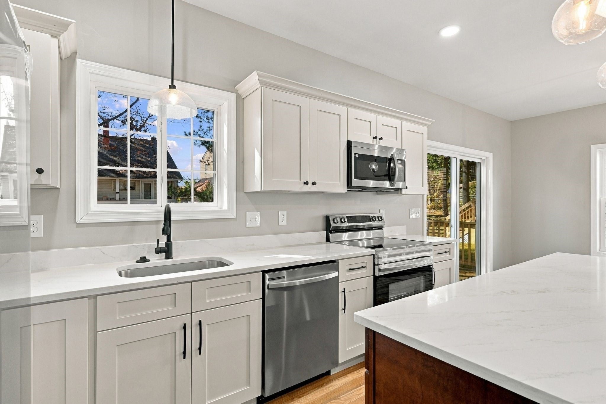 36 Goldenrod, Springfield, MA Photo #6